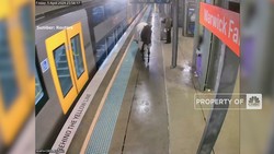 Video: Kabur Dari Kandang, Kuda Ini ''Cosplay'' Jadi Penumpang Kereta
