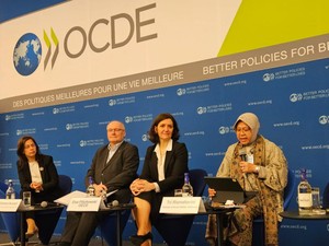Mensos Risma Beberkan Penanganan Bencana RI di Forum Infrastrutur OECD Paris