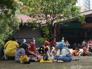 Tradisi Rajaban di Jawa Barat, Botram Jadi Simbol Kebersamaan