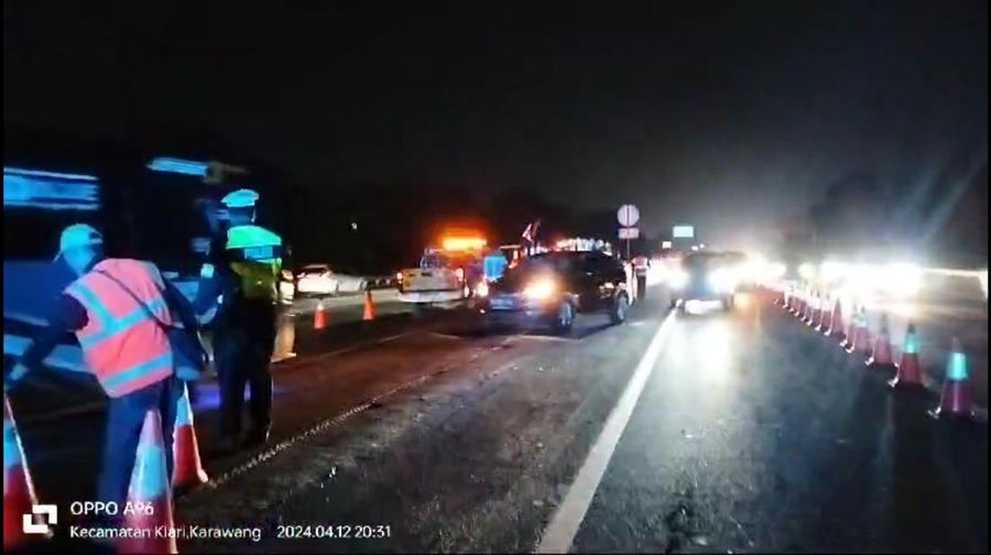 Contraflow 1 lajur mulai dari KM 55 s.d KM 47 arah Jakarta Ruas Jalan Tol Jakarta-Cikampek pukul 20.30 WIB. (Dok. Jasa Marga)