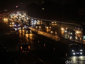 Arus Balik Lebaran, Contraflow Tol Japek Arah Jakarta Diterapkan Malam Ini