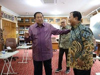Prabowo Sowan ke Rumah SBY di Cikeas: Kita Datang ke Senior