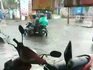 Cimahi Seketika Disergap Banjir Usai Diguyur Hujan Deras