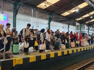 Pengguna KA di Jogja Melonjak Saat Lebaran, Banyak Barang Penumpang Tertinggal