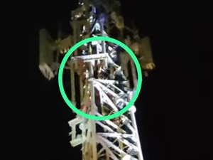 Pria Panjat Tower di Makassar Dititip Keluarga di Polsek, Khawatir Bunuh Diri