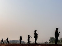 Panas Perang Saudara di Tetangga RI, Militer Terjepit-Junta Runtuh?