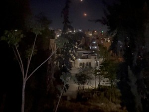 Perang Iran Vs Israel, Rudal Juga Diluncurkan dari Yaman-Irak