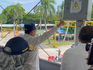 Menko PMK-Menhub Cek Arus Balik Mudik Lebaran di Pelabuhan Bakauheni