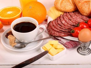 Hindari Minum Kopi setelah Makan Daging, Ini Efeknya