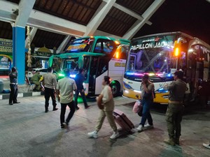 Penumpang Arus Balik di Terminal Mengwi Diprediksi Melonjak Senin