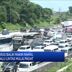 Jalan Tol Jakarta-Cikampek Terpantau Mulai Padat