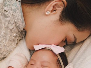 Kata Ibunda Nagita Slavina Soal Kejelasan Status Bayi Lily