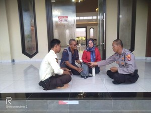 Polisi Selamatkan Tas Pemudik di Lampung Berisi Uang Rp 100 Juta