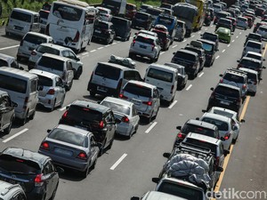 Info Lalu Lintas di Tol Arah Jakarta Pagi Ini: Jagorawi-Japek Padat