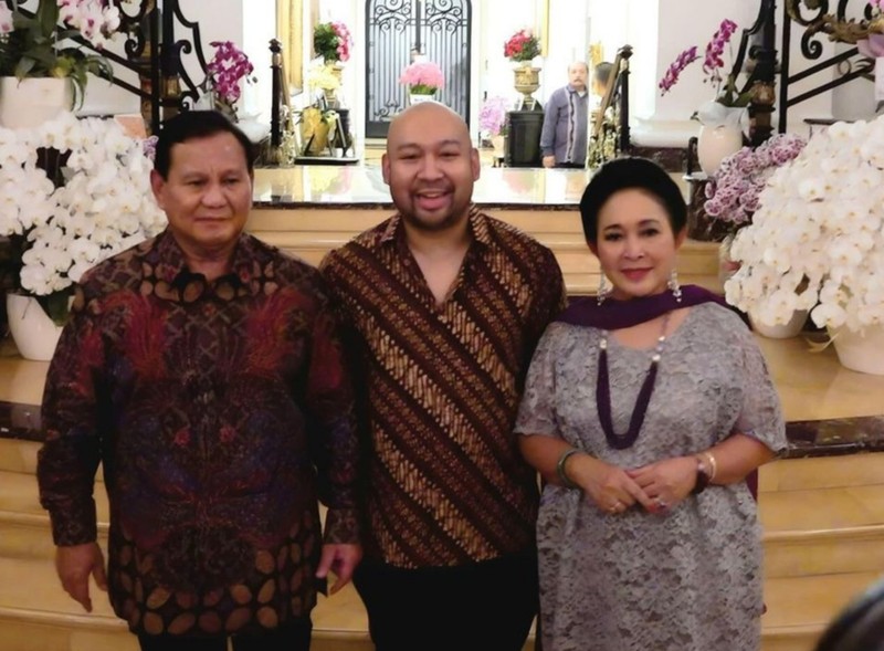 Prabowo Subianto menghadiri perayaan ulang tahun Mantan Istri Titiek Soeharto. Prabowo Subianto menghadiri perayaan ulang tahun Mantan Istri Titiek Soeharto. (Instagram @Prabowo)