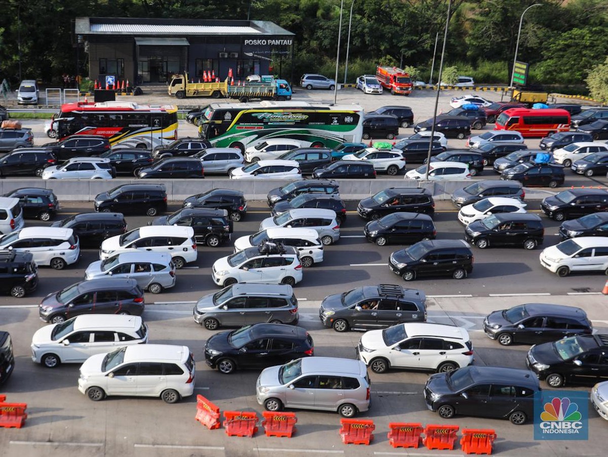 Jasa Marga Prediksi Lonjakan Kendaraan Mudik Lebaran 2025, Siapkan Fasilitas Mobil Listrik