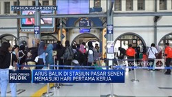 Video: Hari Pertama Kerja, Ribuan Pemudik Tiba di Stasiun Pasar Senen
