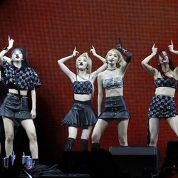 Sakura LE SSERAFIM Buka Suara Soal Kontroversi di Coachella 2024