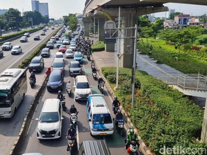 Perlu Dibatasi biar Nggak Macet, Segini Jumlah Kendaraan di Jakarta