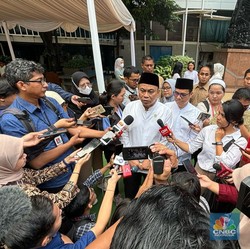 Bawa Kejutan, Bos Apple Tim Cook Besok Datang ke Indonesia