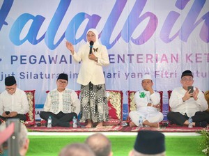 Menaker Minta Pegawai Tingkatkan Etos Kerja & Pelayanan Usai Libur Lebaran