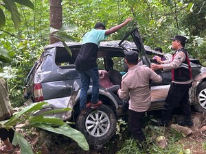 2 Warga Tangerang Ikut Terluka dalam Kecelakaan Mobil Masuk Jurang di Jatim