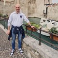 Disebut Kembaran Jeff Bezos, Tukang Listrik Ini Mendadak Tajir