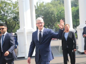 Bertemu Tim Cook, Pemerintah Dorong Pembangunan Pabrik Apple di RI