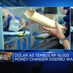 Video: Dolar AS Tembus Rp 16.000, Money Changer Diserbu Warga