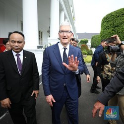 Fakta Penting di Balik Kunjungan CEO Apple Tim Cook ke Jokowi