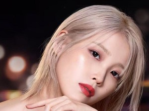 IU Jadi Brand Ambassador Estee Lauder, Pertama dari Korea Selatan