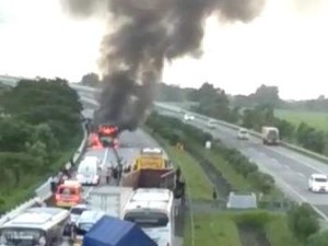 Pahala Kencana Ludes Terbakar di Tol Jombang, Begini Kondisi 34 Penumpang