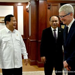 CEO Apple Tim Cook Bertemu Prabowo, Ini Isi Obrolannya