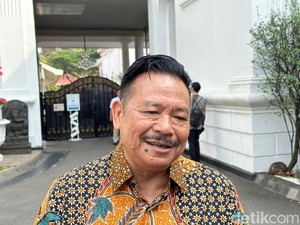 3 Gugatan ke Jokowi Kandas, Otto: Ibarat Sepak Bola, Ini Hattrick