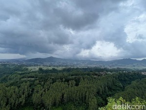 Tebing Keraton, Spot Healing yang Tak Jauh dari Pusat Kota Bandung