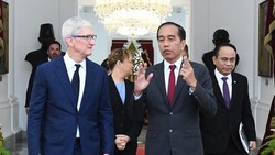 Jokowi Ajak Apple Kontribusi di IKN, Menkominfo: Disambut Baik Tim Cook