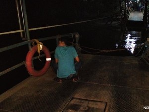 Bapak Anak Hilang Tercebur Sungai Saat Naik Perahu Tambang di Gresik