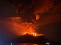 Gunung Ruang Meletus, Imbauan Terbaru: Warga Diminta Jauhi Jarak 6 Km