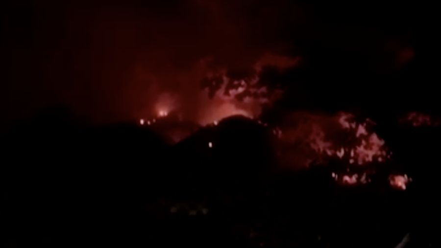 Erupsi gunung Ruang. (REUTERS)
