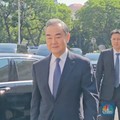 Menlu China Wang Yi Temui Jokowi di Istana, Ada Apa?