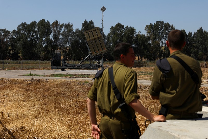 Pemandangan baterai anti-rudal Iron Dome, dekat Ashkelon, di Israel selatan 17 April 2024. Pemandangan baterai anti-rudal Iron Dome, dekat Ashkelon, di Israel selatan 17 April 2024. (REUTERS/Hannah McKay)