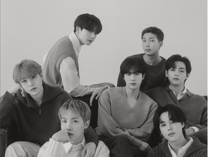 ARMY! Ini Bocoran Harga Merchandise BTS POP-UP: MONOCHROME di Jakarta
