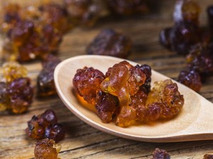 5 Fakta Peach Gum yang Populer Jadi Topping Dessert