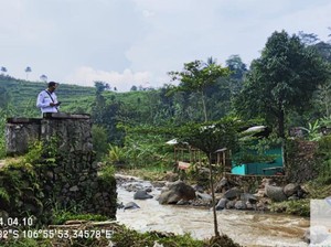 2 Jembatan di Babakan Madang Bogor Putus Diterjang Luapan Kali Ciherang