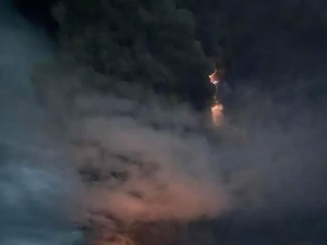 Gunung Ruang Erupsi, Lion Air Batalkan Penerbangan Rute Manado dan Ternate