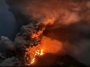 Terpopuler Sepekan: Gunung Ruang Erupsi hingga Bos Apple Temui Jokowi