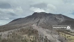 Video: Penampakan Udara Gunung Ruang Pasca Meletus