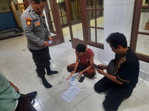 Pria Asal Bondowoso Diamankan Warga Usai Bobol Kotak Amal di Banyuwangi