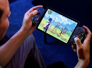 Razer Kishi Ultra, Gamepad untuk iPhone, Android, sampai iPad
