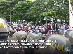Situasi Demo di Patung Kuda Jelang Putusan MK